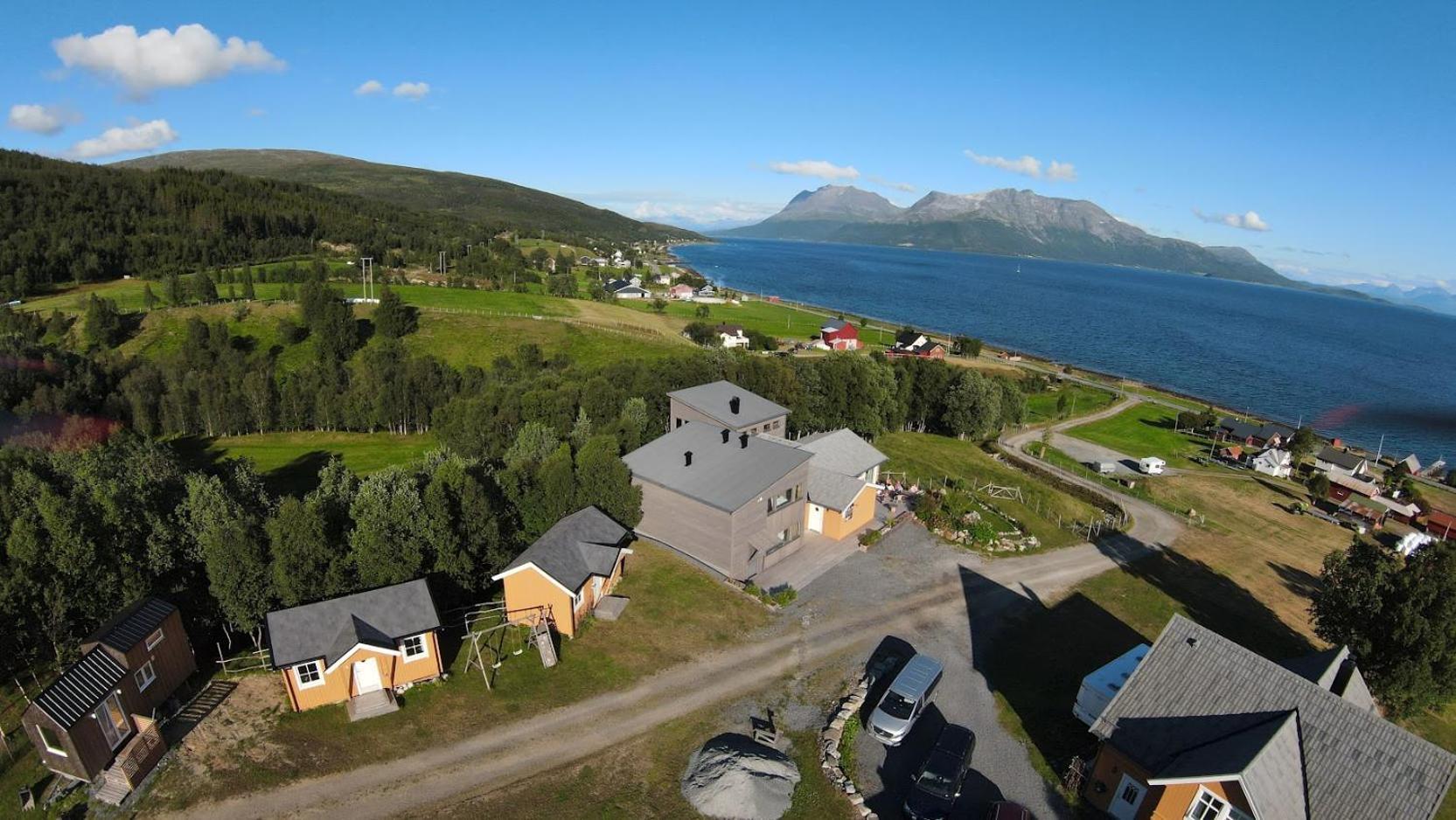 Yggdrasil Farmhotel Retreat, Spa & Yoga Straumsbukta Экстерьер фото
